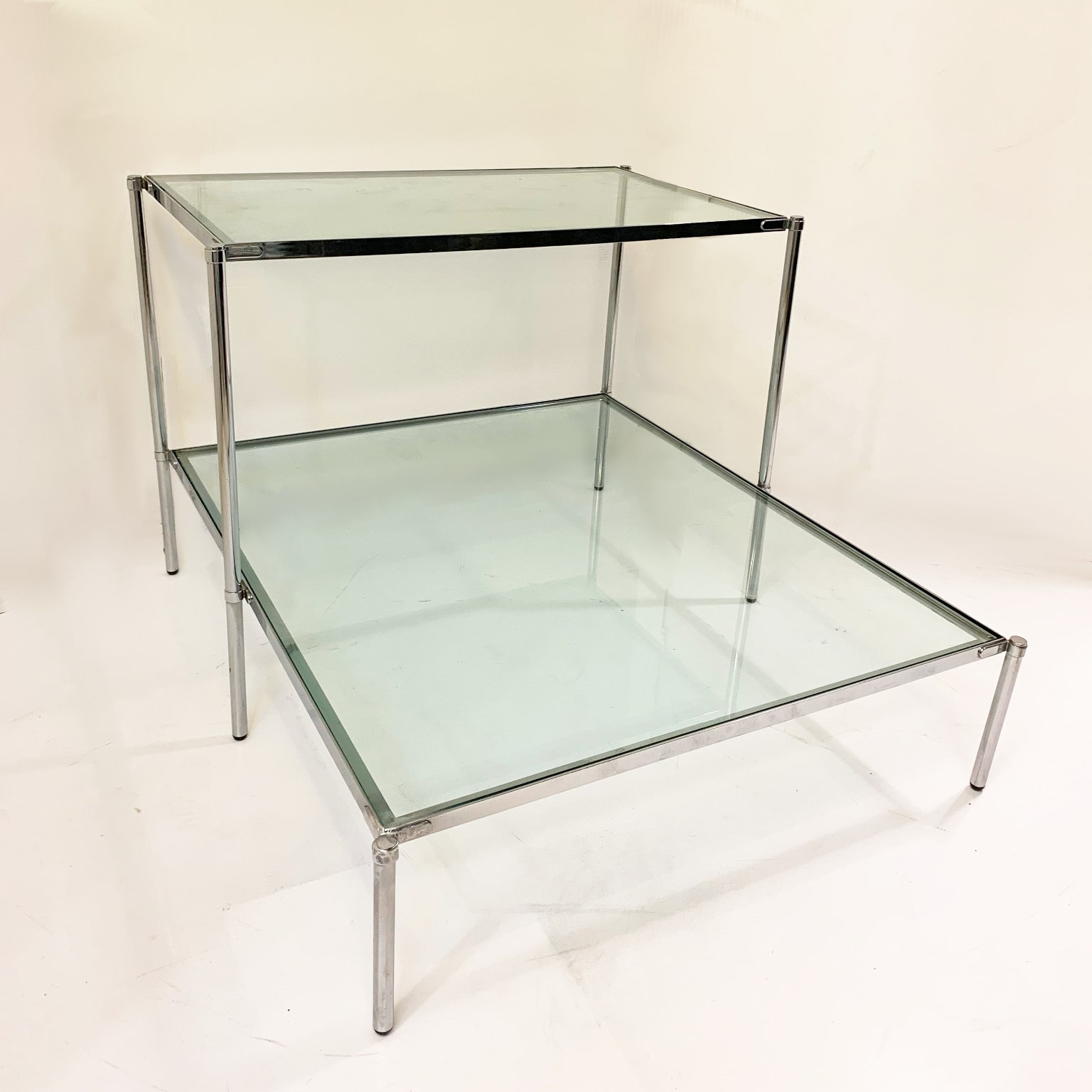 Corrado Corradi Dell'Acqua <br> per Azucena <br> Tavolino mod. T12 Montecarlo