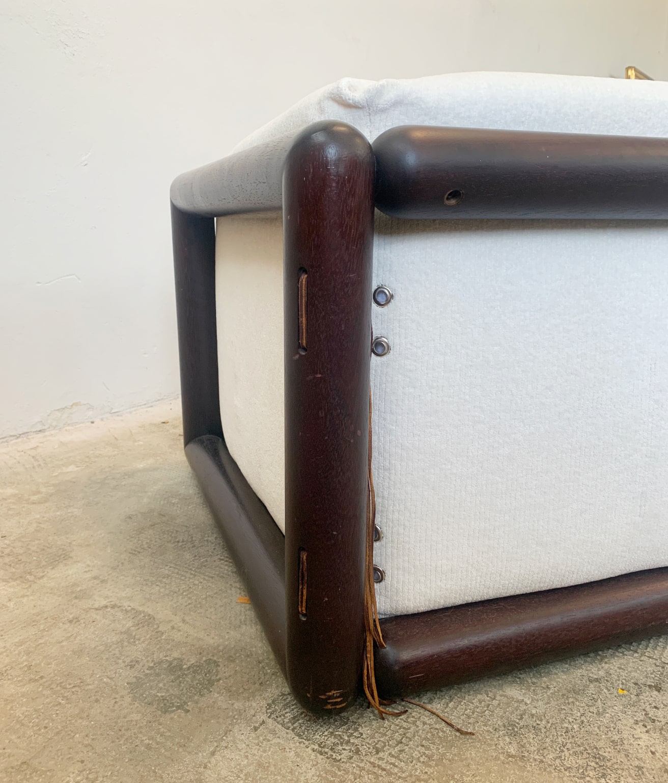 Carlo Scarpa per Simon Gavina <br> Coppia di poltrone mod. Cornaro, 1972 - immagine 6