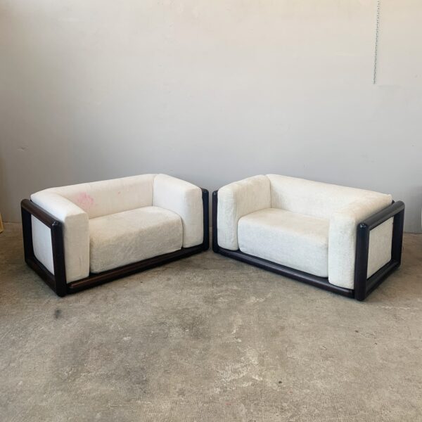 Carlo Scarpa per Simon Gavina <br> Coppia di poltrone mod. Cornaro, 1972