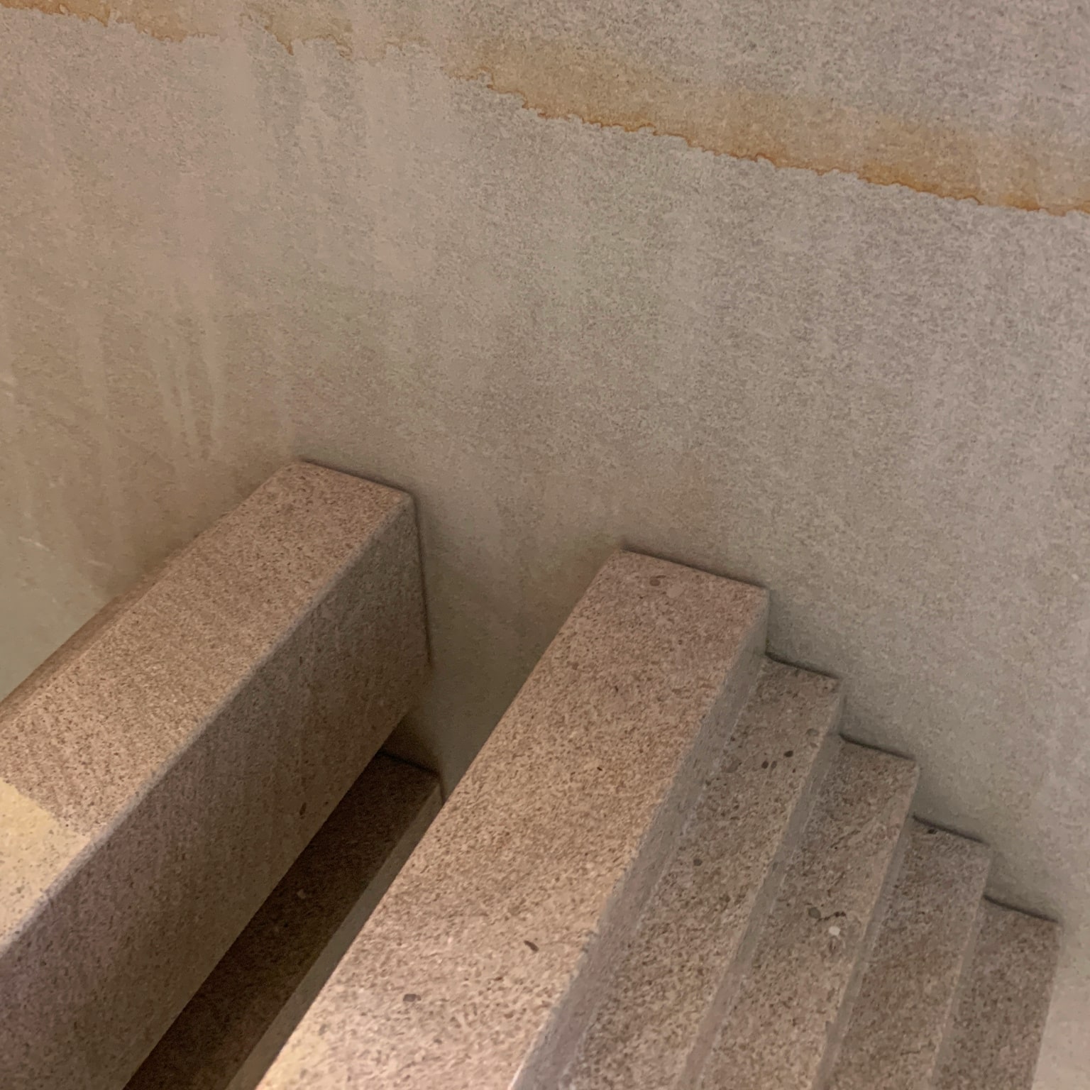 Carlo Scarpa per Simon International <br> Tavolo mod. Samo in granito terrazzo, 1970 - immagine 6