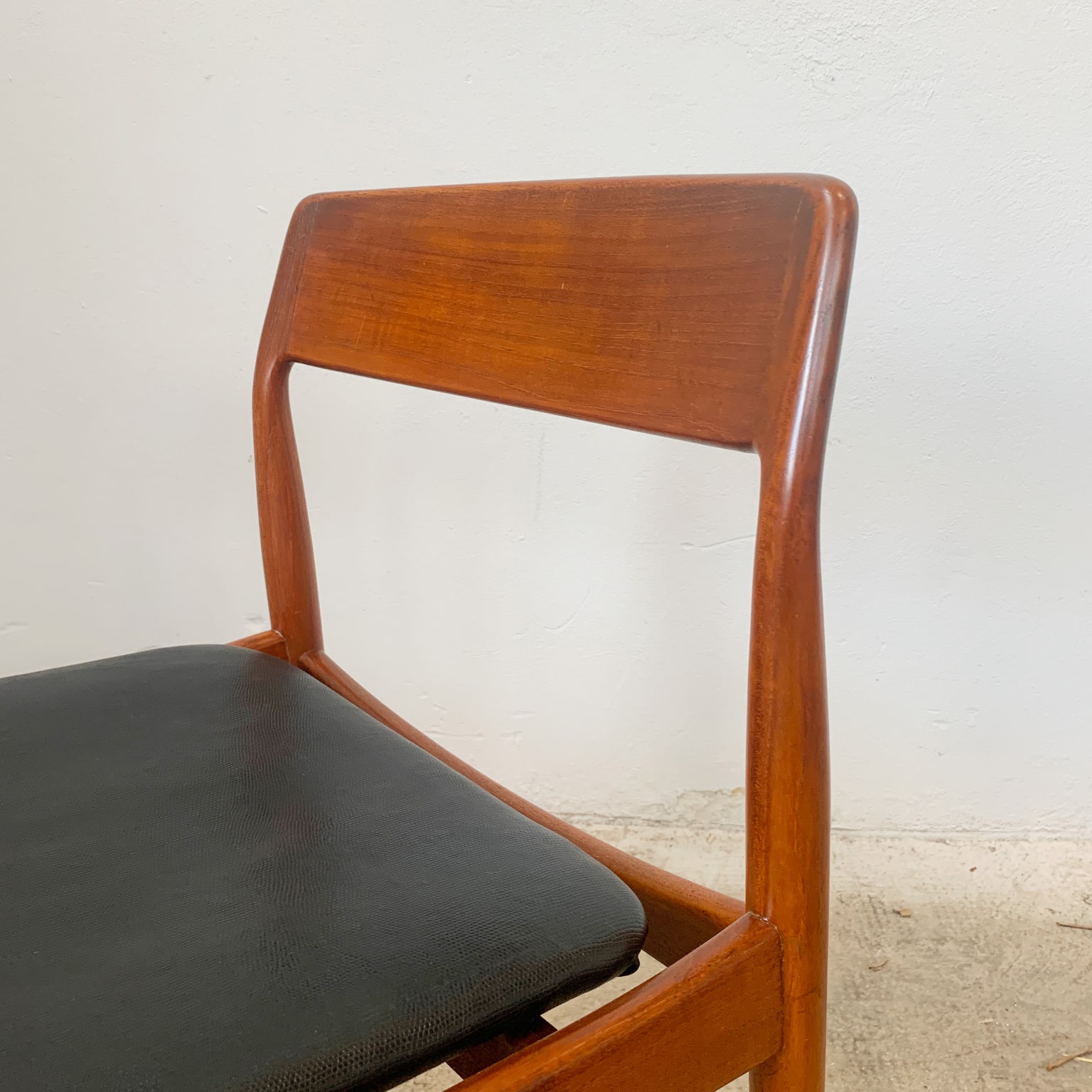 Niels Otto Möller per JLMollers attr. <br> Gruppo di 4 sedie in teak anni 60 - immagine 9