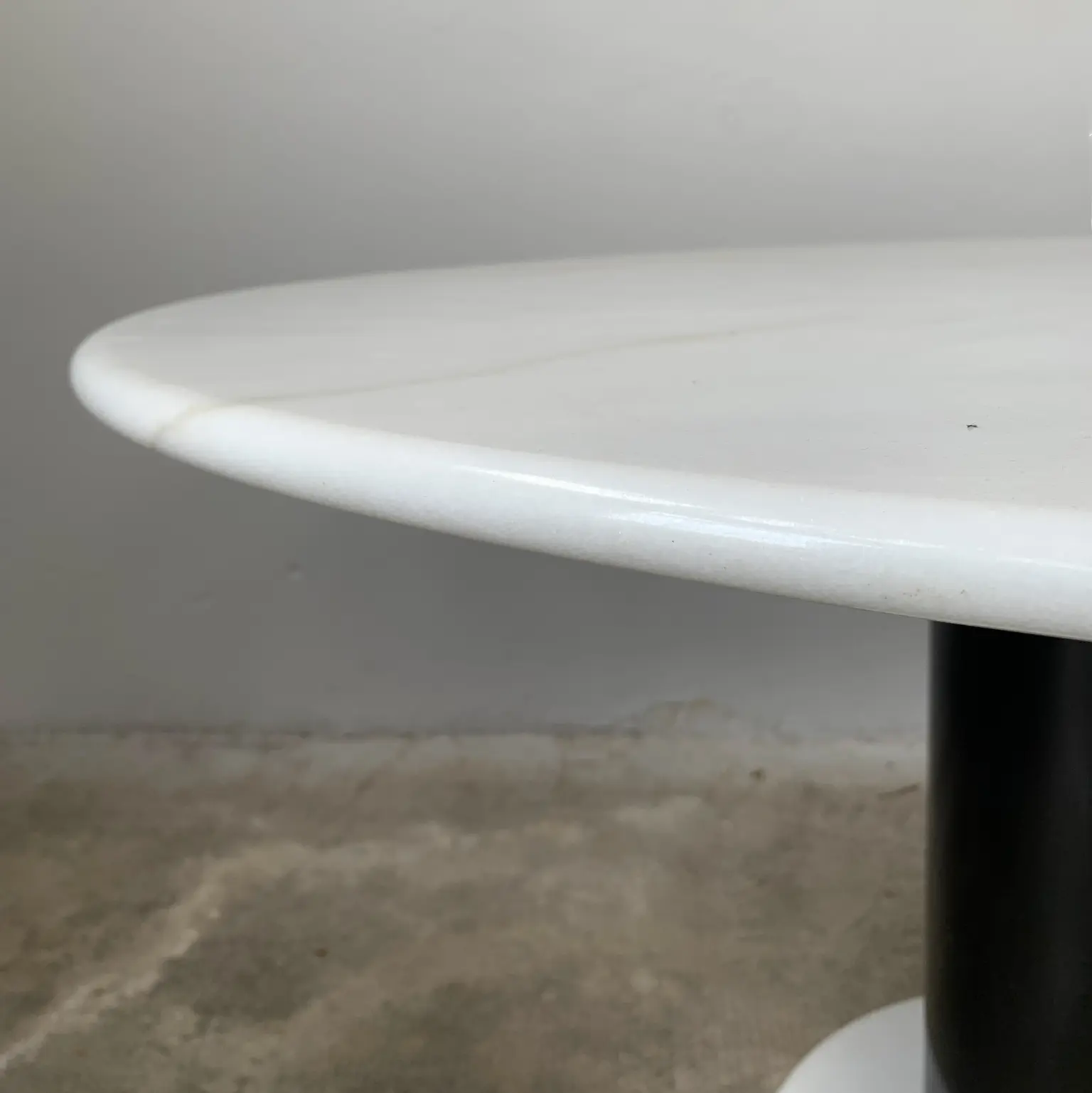 Ettore Sottsass per Poltronova <br> Tavolo da pranzo mod. Loto Rosso - immagine 8