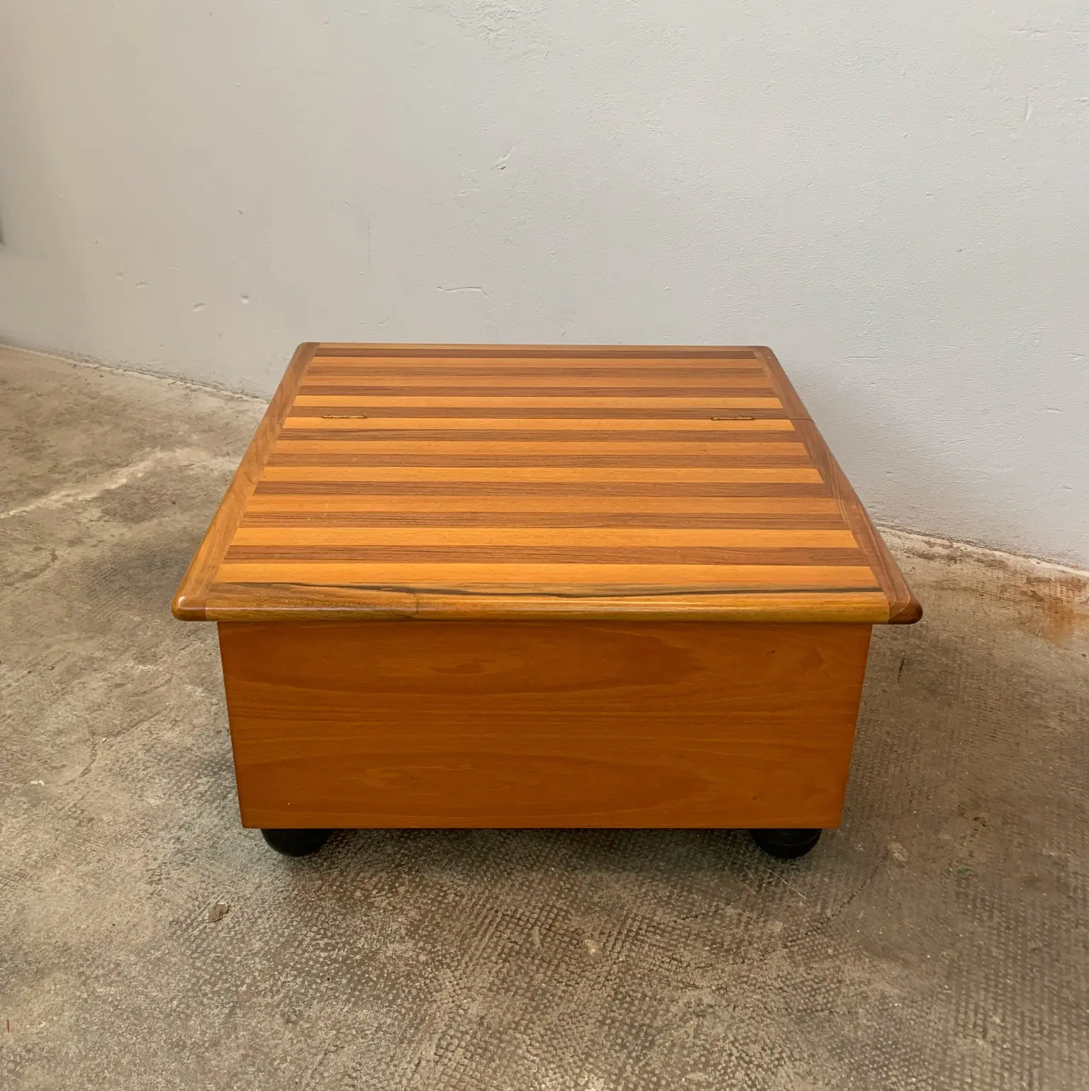 Mario Bellini per Cassina <br> Raro tavolino contenitore Storage box della serie Pianura, 1971 - immagine 4