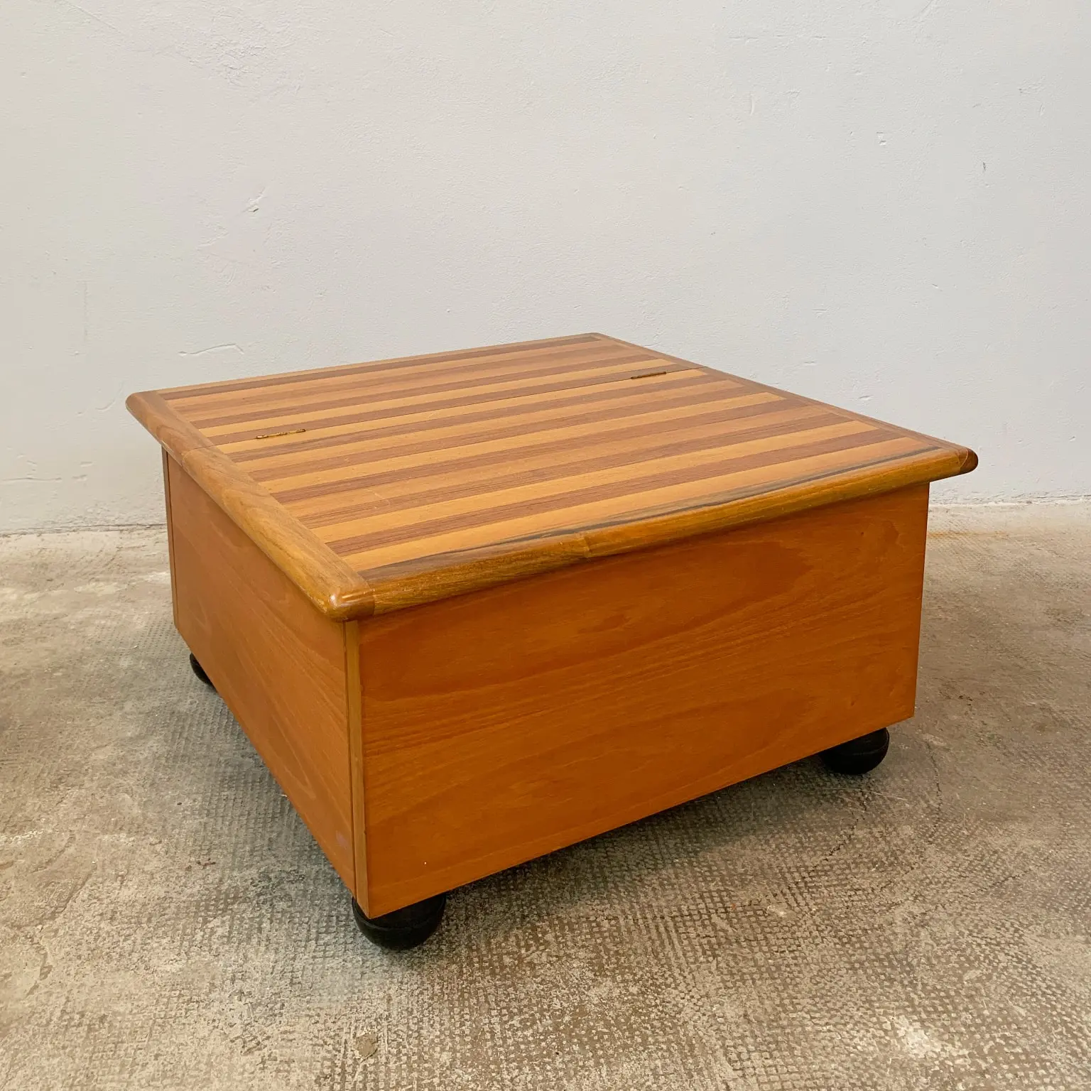 Mario Bellini per Cassina <br> Raro tavolino contenitore Storage box della serie Pianura, 1971