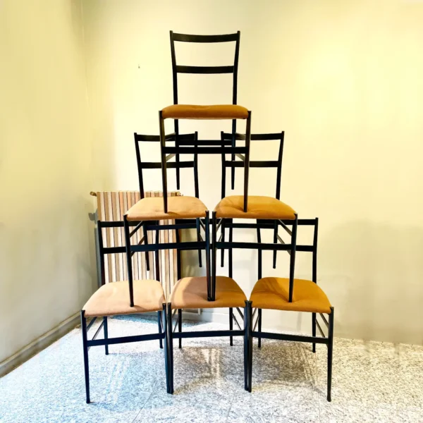 Gio Ponti per Cassina <br> Gruppo di 6 sedie mod. Superleggera, anni 60