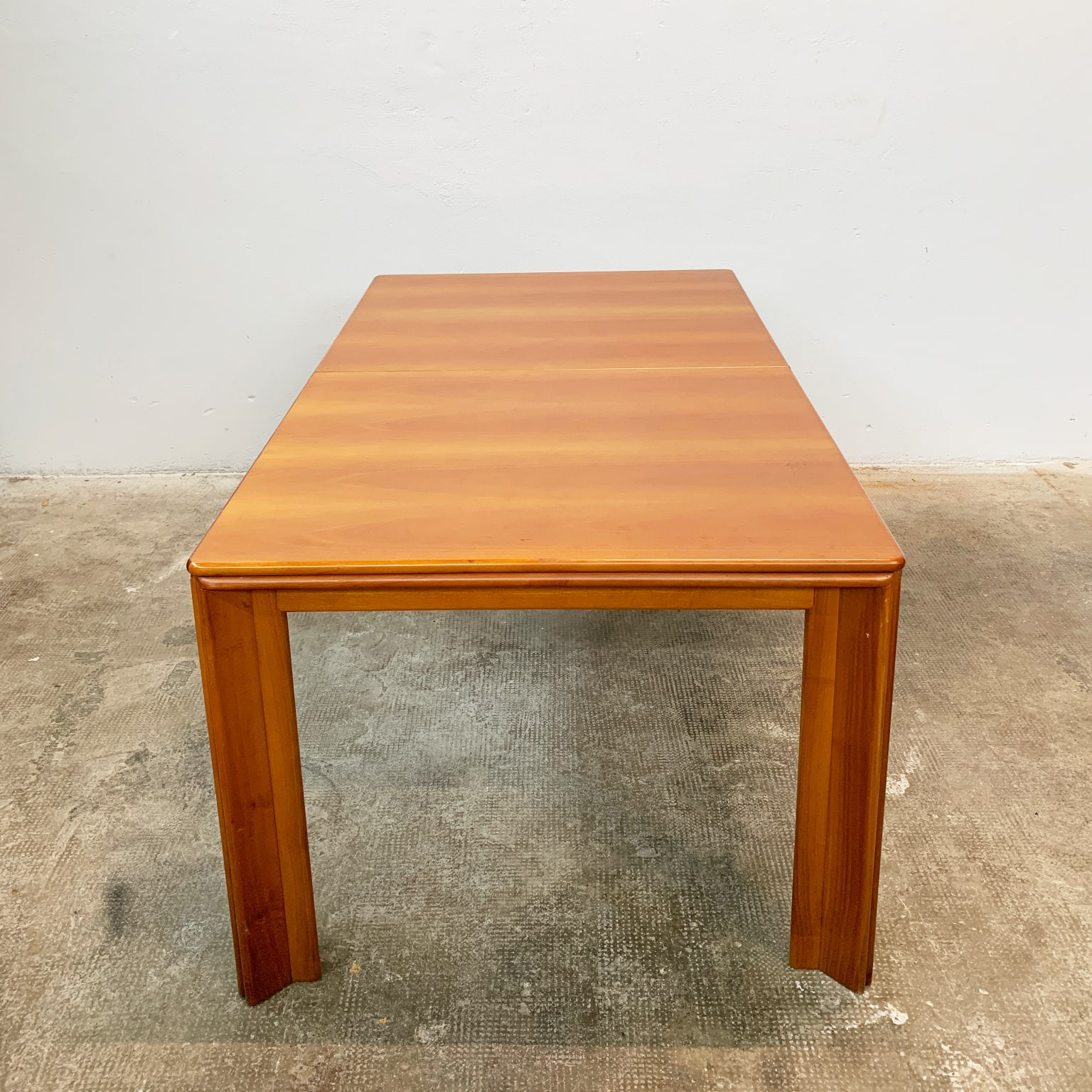 Afra e Tobia Scarpa per Molteni <br> Tavolo allungabile mod. Mou, anni 70 - immagine 4