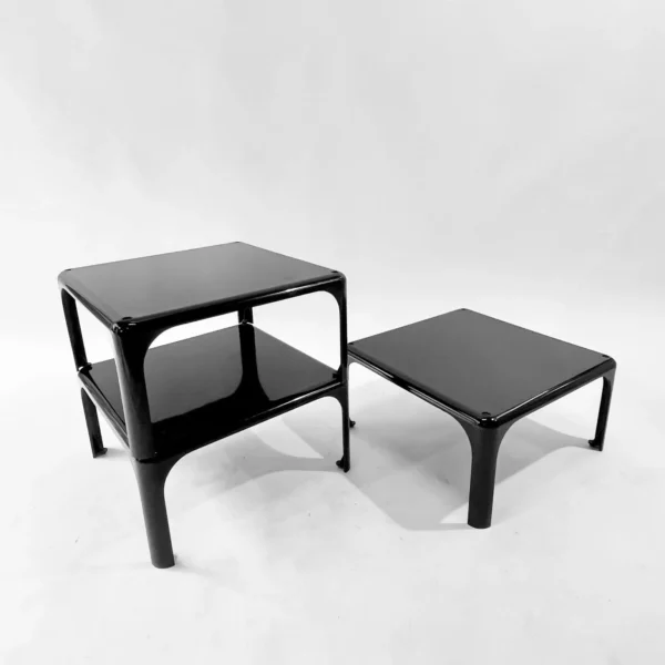 Vico Magistretti per Artemide <br> Tavolini impilabili mod. Demetrio 45, anni 70