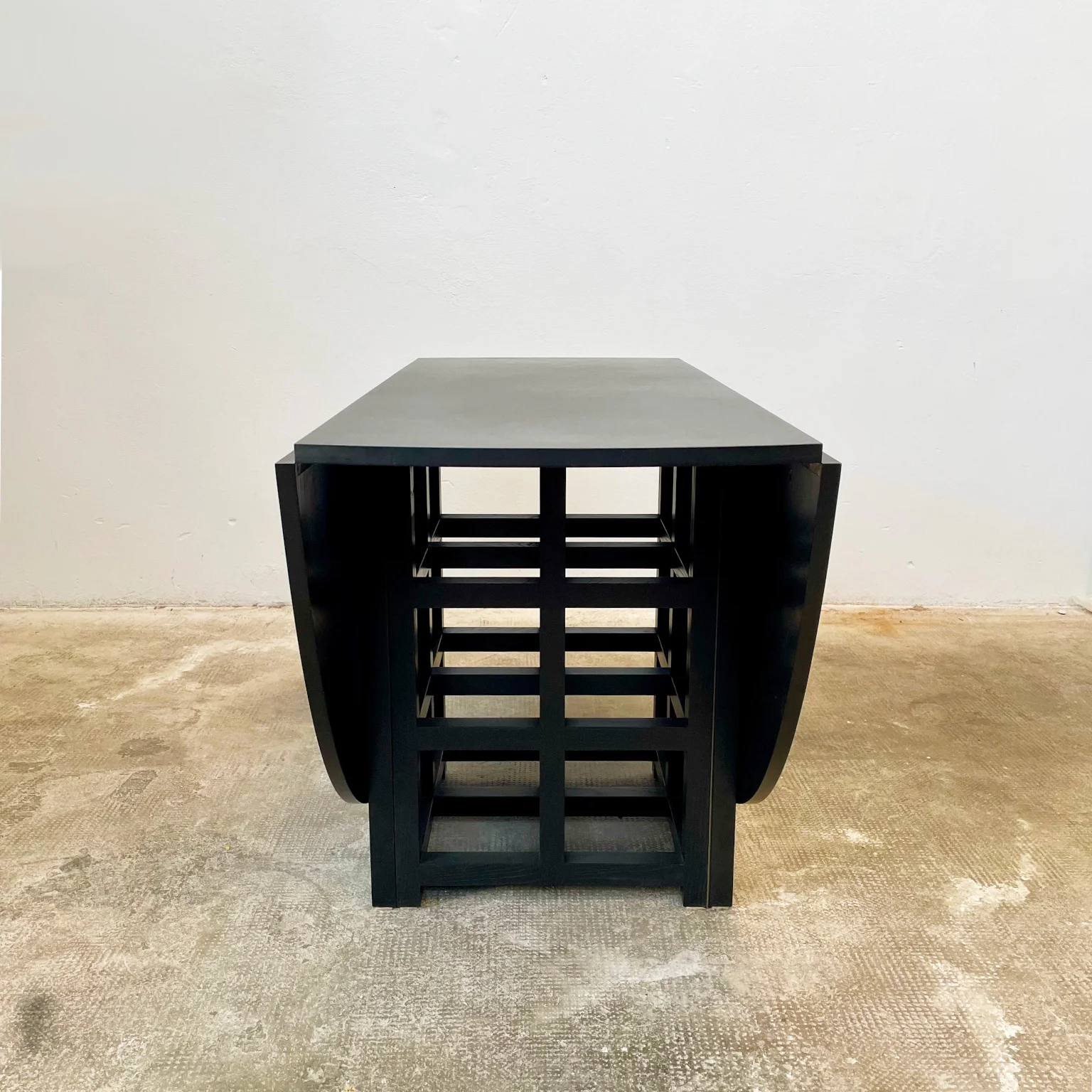Charles Rennie Mackintosh per Cassina <br> Tavolo ovale mod. DS1, anni 80 - immagine 4