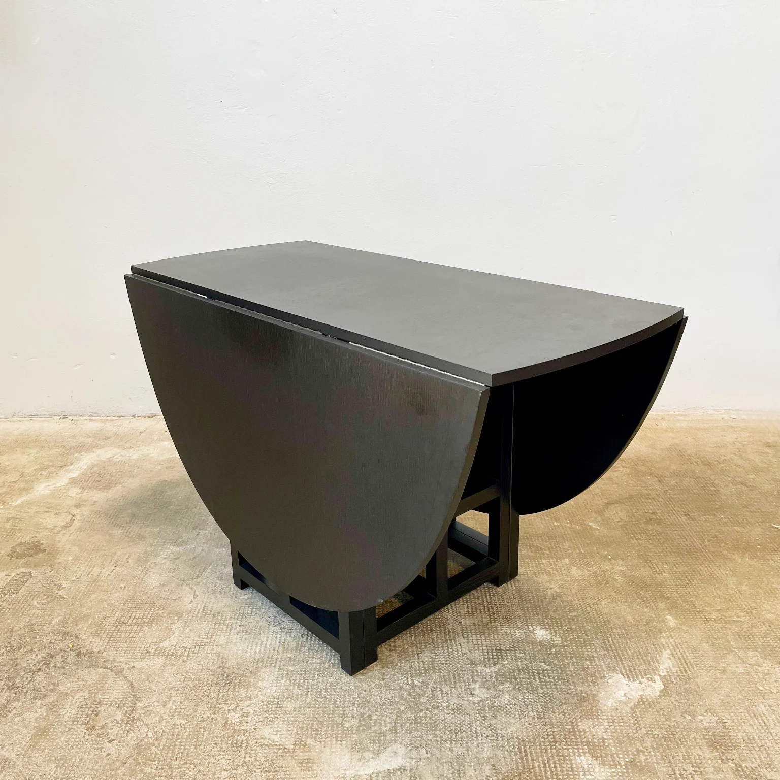 Charles Rennie Mackintosh per Cassina <br> Tavolo ovale mod. DS1, anni 80 - immagine 5