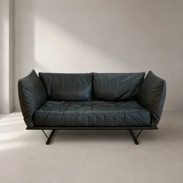 Peter Maly per Ligne Roset <br> Divano in pelle mod. Prao, anni 80