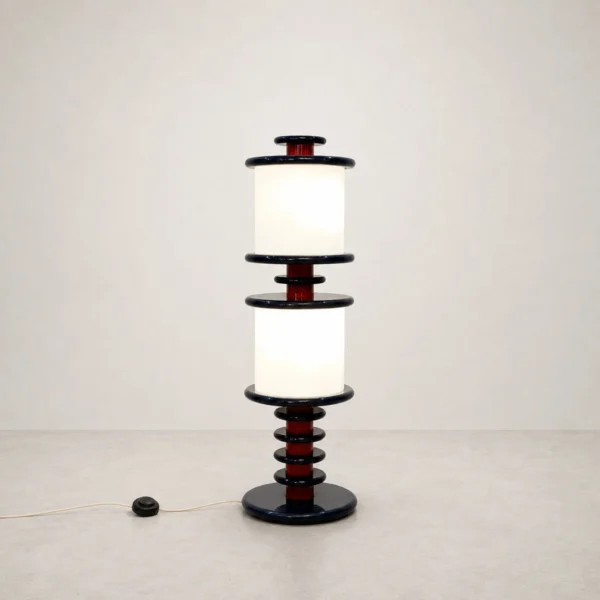 Lampada da terra nello stile di Ettore Sottsass <br> Italia, anni 70