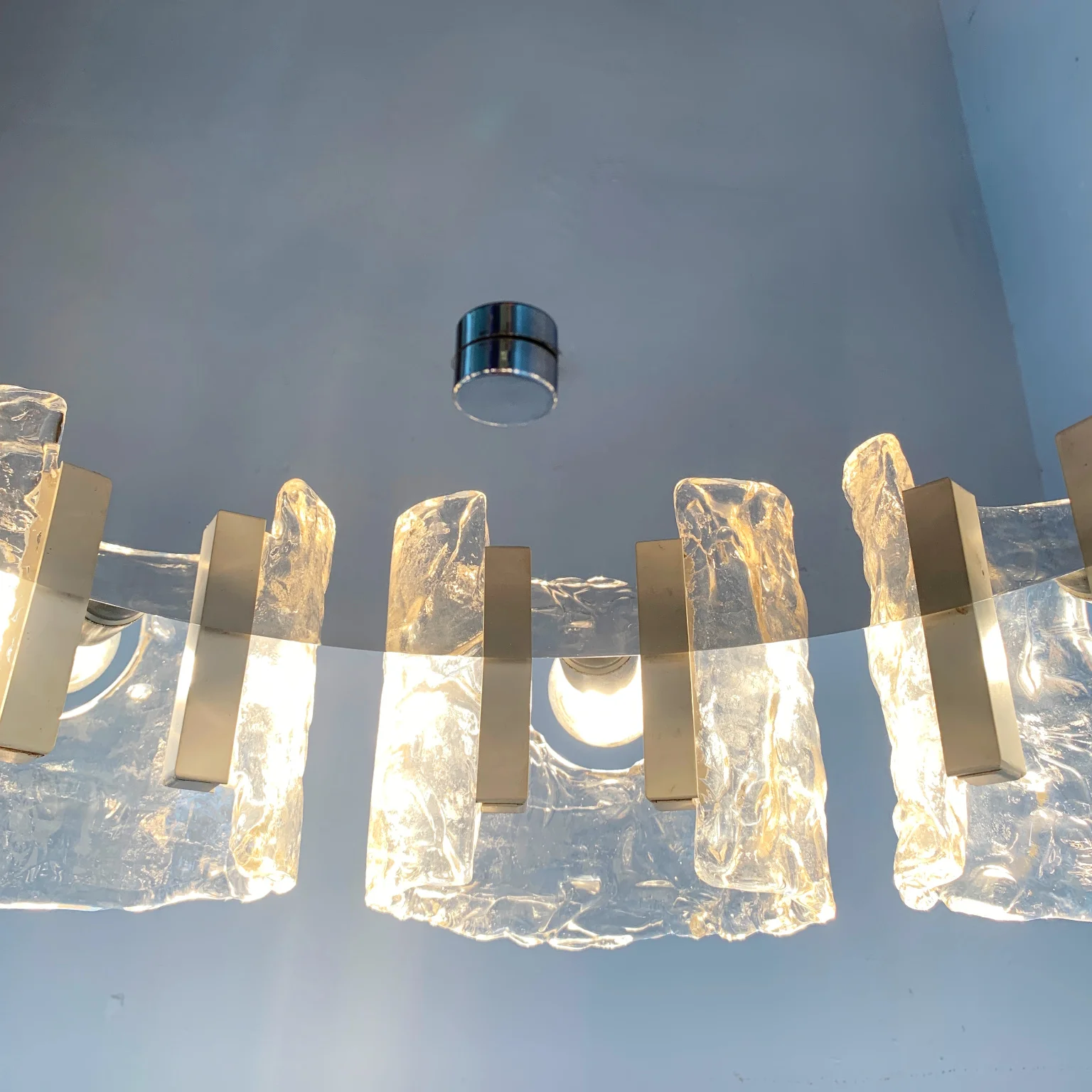 Lampadario a 8 luci con diffusori in vetro soffiato <br> Italia anni 70 - immagine 6